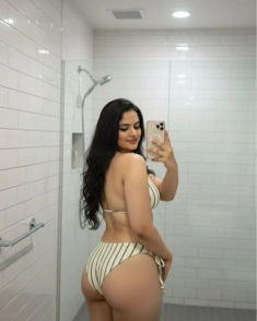 Delhi Call Girl Near